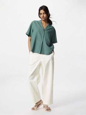 Uniqlo Linen Cotton Tapered Pants